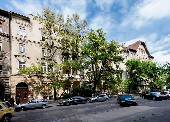 Heroes Square & Park Thermals Daire *